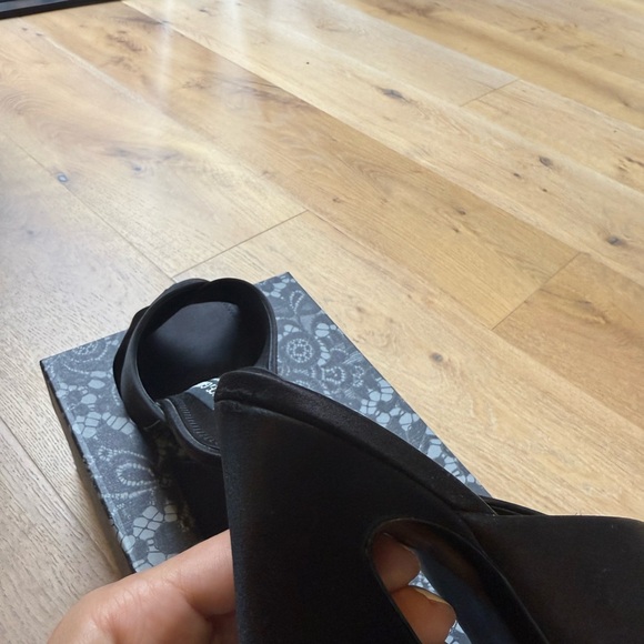 Dolce & Gabbana Kiara 105 Black Slides - Picture 11 of 15